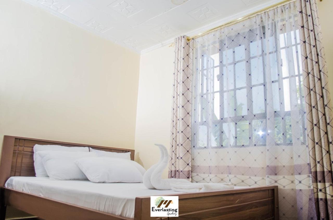 Everlasting Gardens Bed & Breakfast Kitui Екстериор снимка