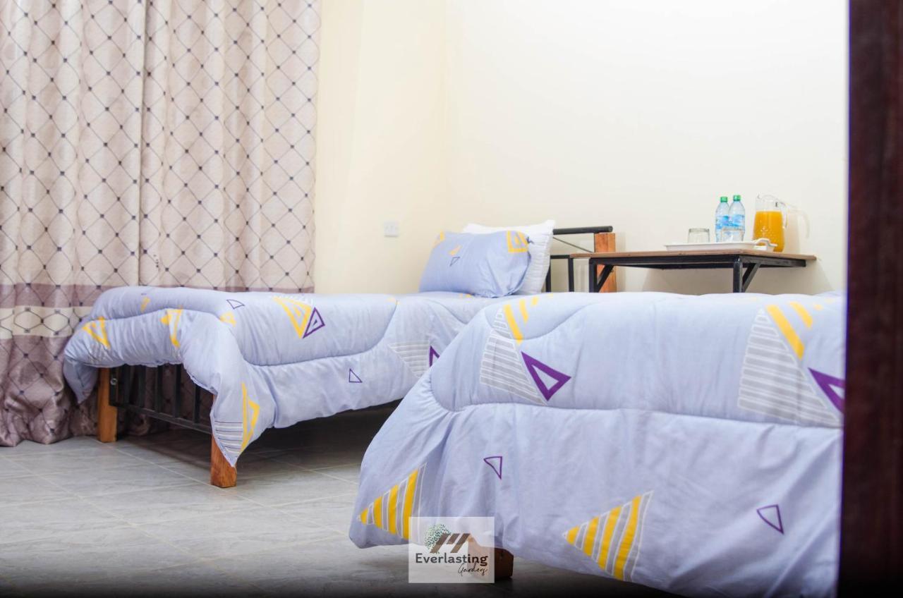 Everlasting Gardens Bed & Breakfast Kitui Екстериор снимка